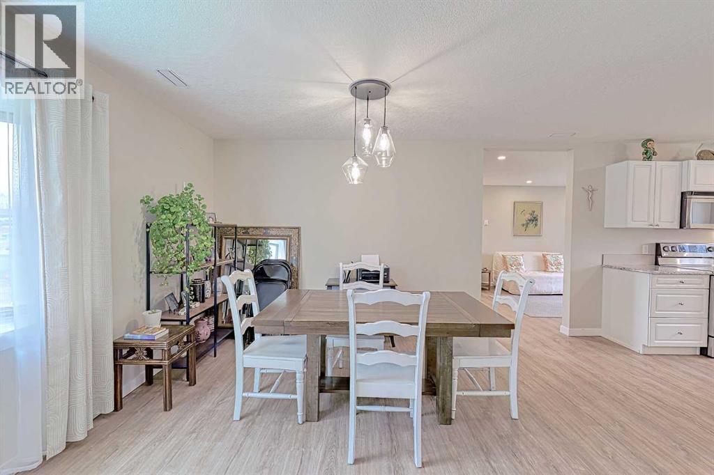 77 2 Street Se, High River, Alberta  T1V 1G6 - Photo 6 - A2269321