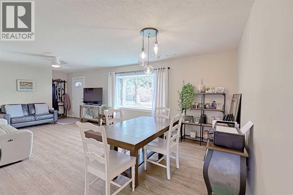 77 2 Street Se, High River, Alberta  T1V 1G6 - Photo 7 - A2269321