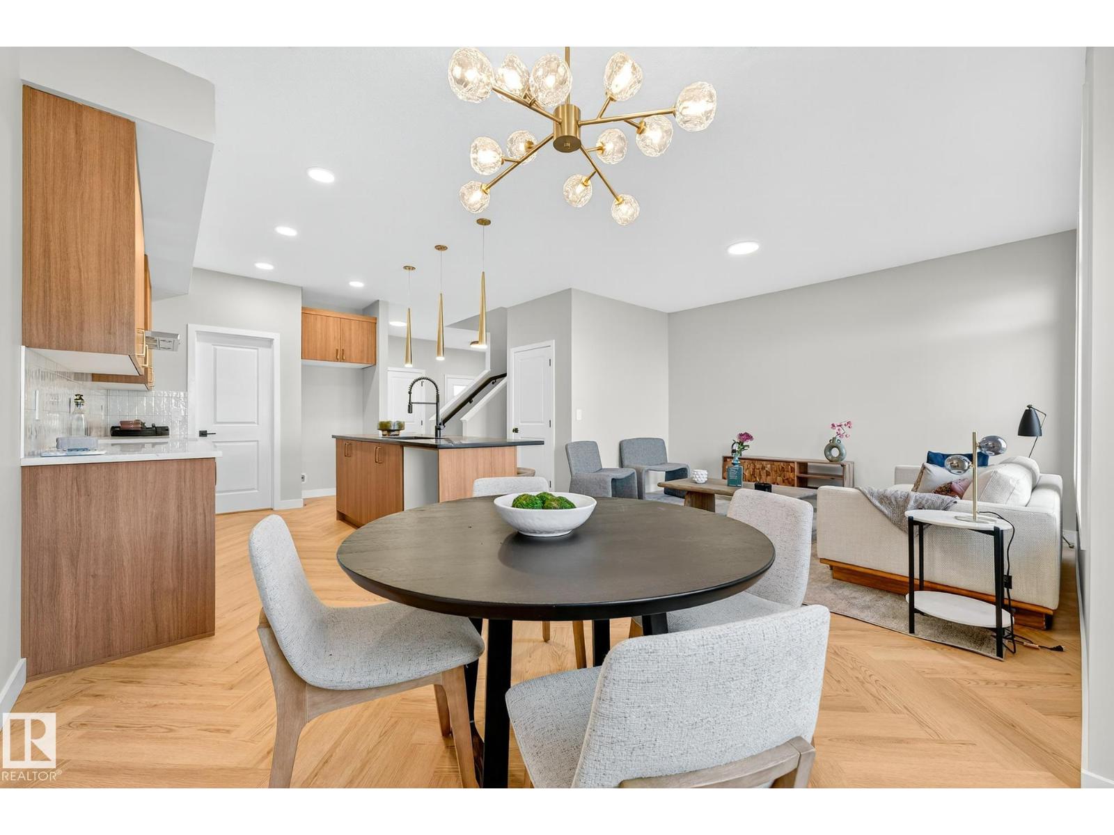 8221 Kiriak Lo Sw, Edmonton, Alberta  T6W 5S2 - Photo 11 - E4465329