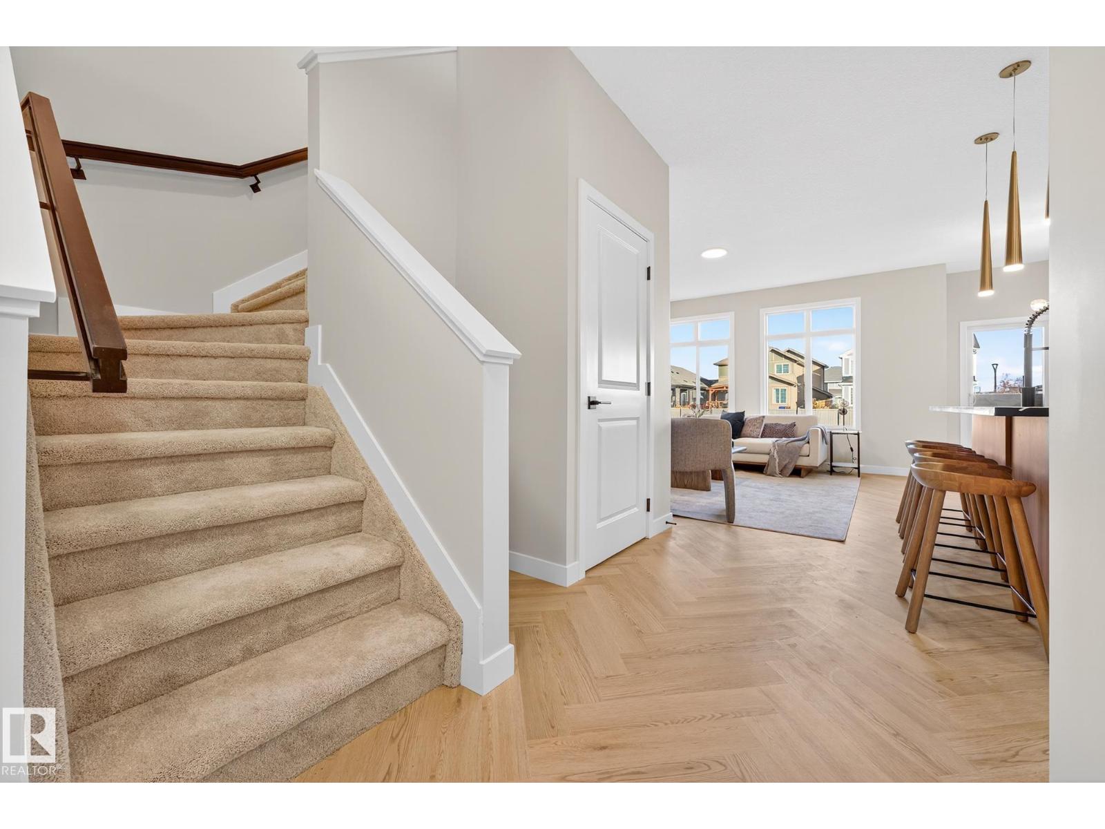 8221 Kiriak Lo Sw, Edmonton, Alberta  T6W 5S2 - Photo 3 - E4465329