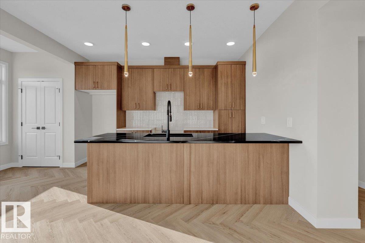 2127 CROSSBILL LN NW, Edmonton, Alberta