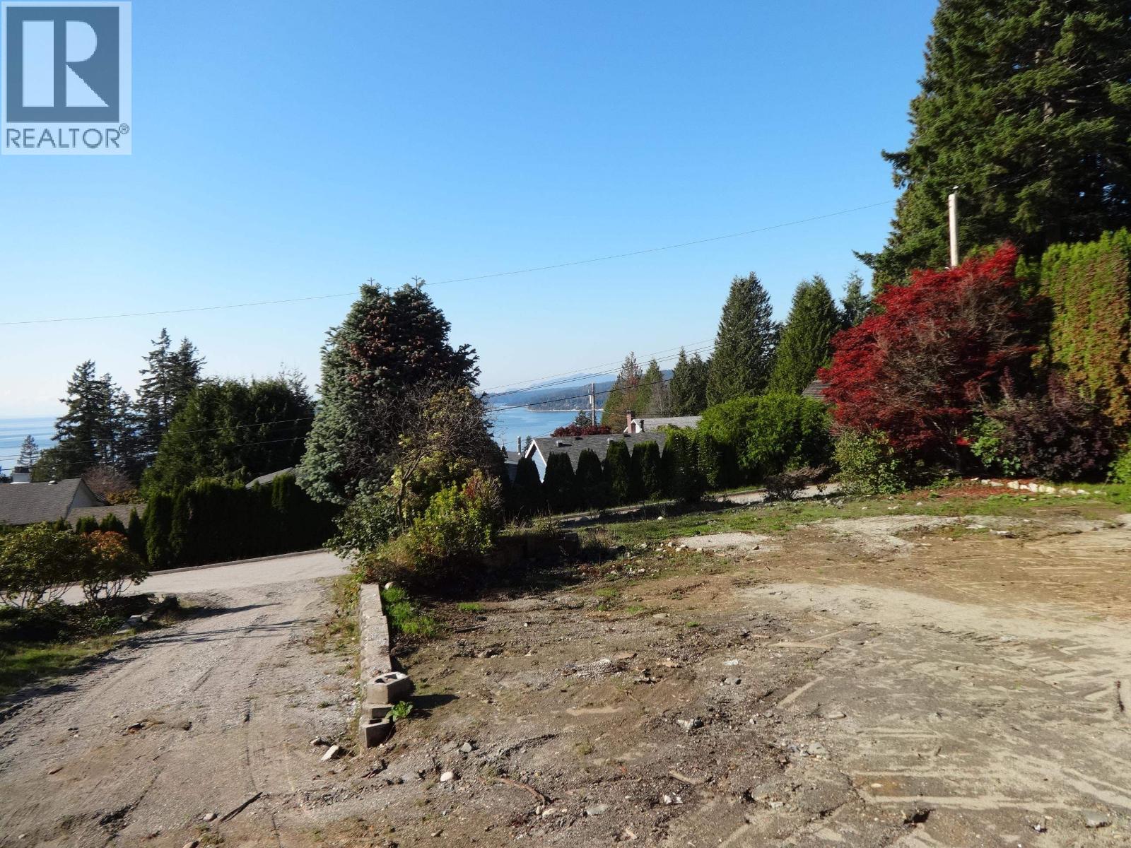 5112 Pam Road, Sechelt, British Columbia  V7Z 0G6 - Photo 13 - R3066290