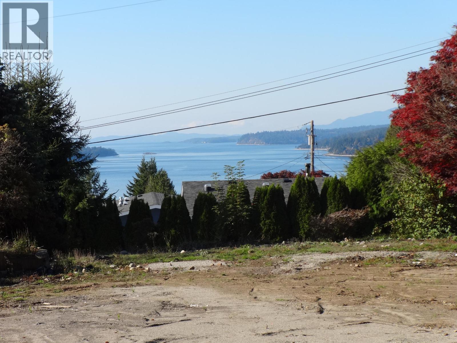 5112 Pam Road, Sechelt, British Columbia  V7Z 0G6 - Photo 4 - R3066290