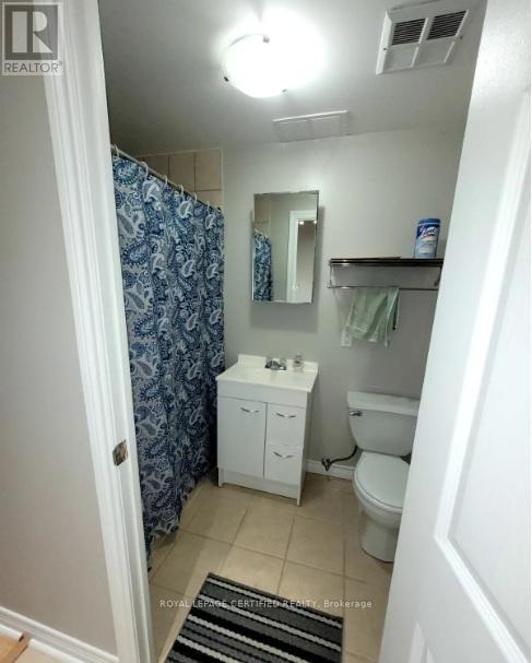 86 Joymar Drive, Mississauga, Ontario  L5M 7Z6 - Photo 6 - W12530624