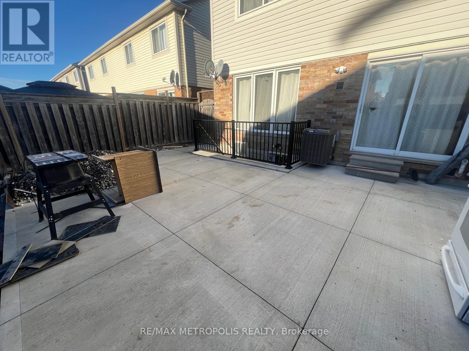 Bsmt - 69 Jessop Drive, Brampton, Ontario  L7A 3N4 - Photo 11 - W12530646