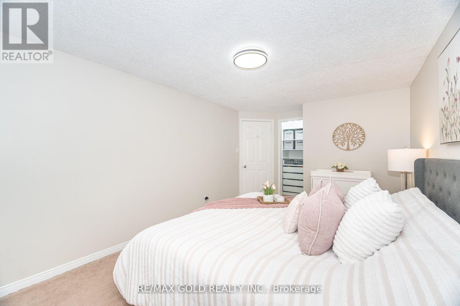 26 Flemington Drive, Caledon, Ontario  L7C 1B5 - Photo 25 - W12530650