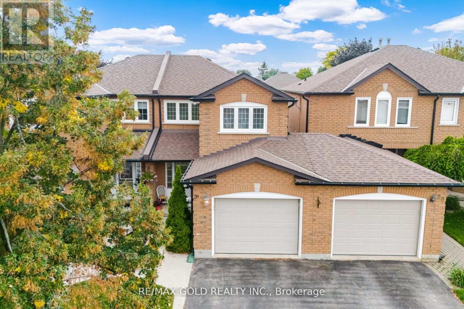 26 Flemington Drive, Caledon, Ontario  L7C 1B5 - Photo 4 - W12530650