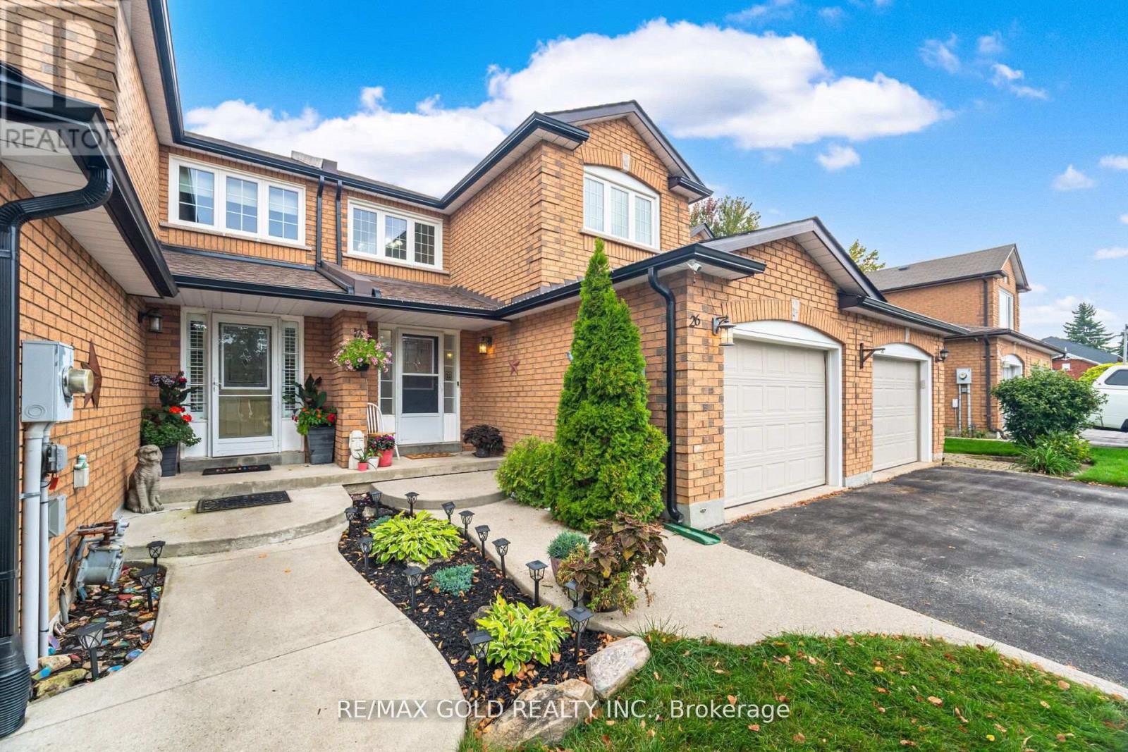 26 Flemington Drive, Caledon, Ontario  L7C 1B5 - Photo 7 - W12530650