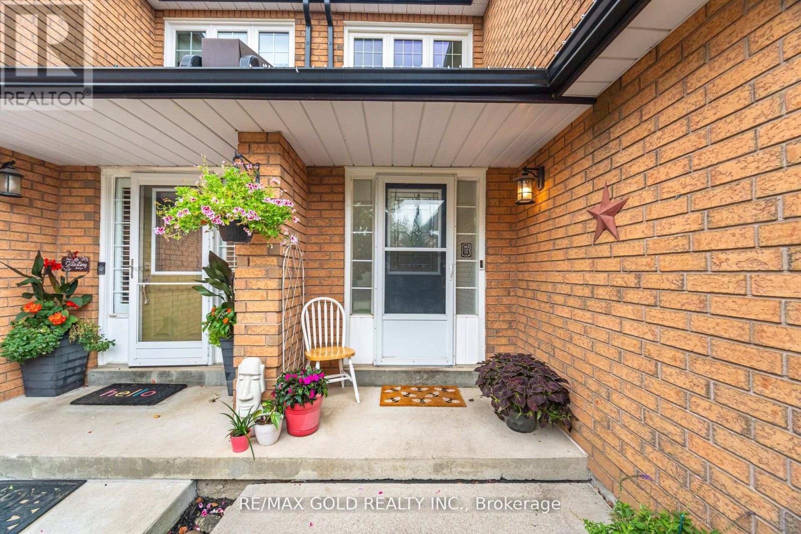 26 Flemington Drive, Caledon, Ontario  L7C 1B5 - Photo 8 - W12530650