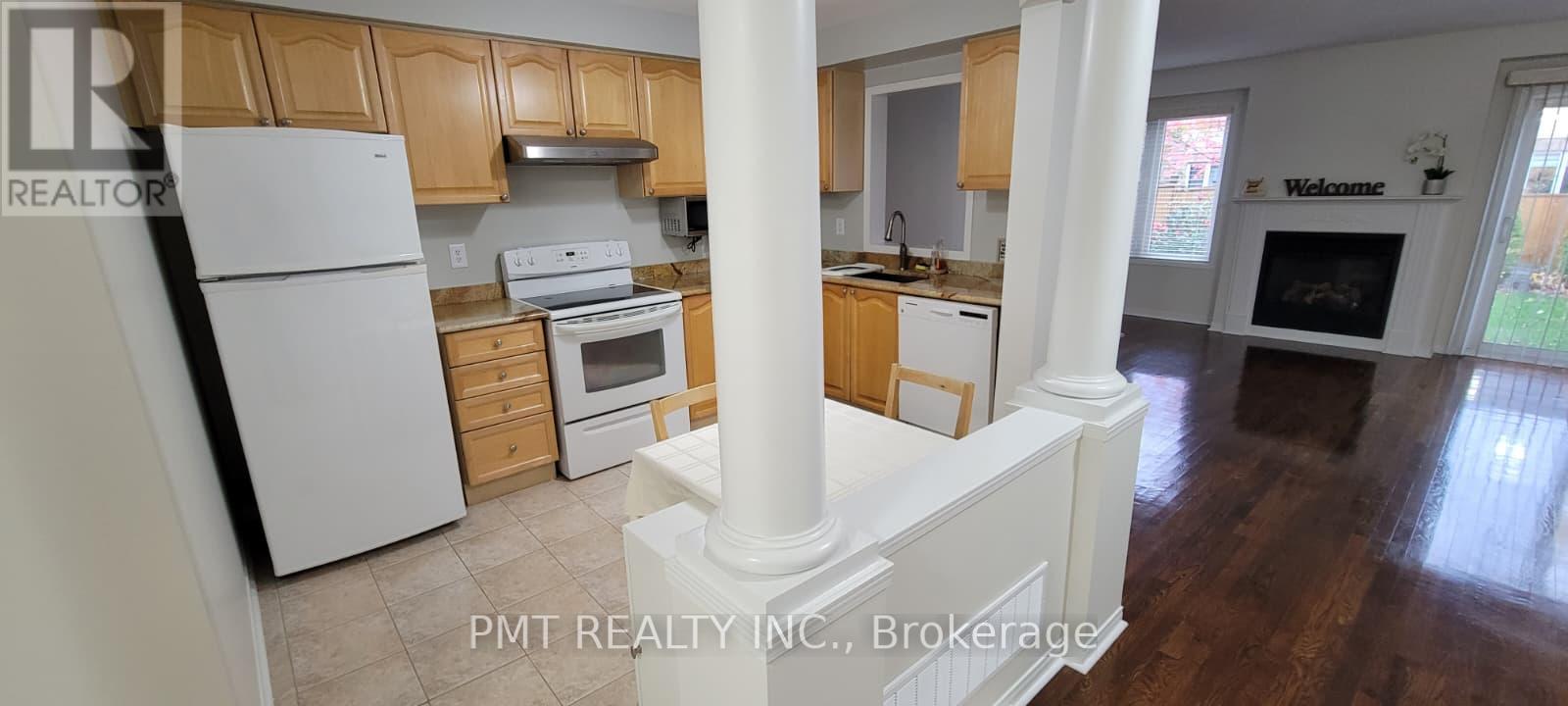 2151 Forest Gate Park, Oakville, Ontario  L6M 4B3 - Photo 3 - W12530666