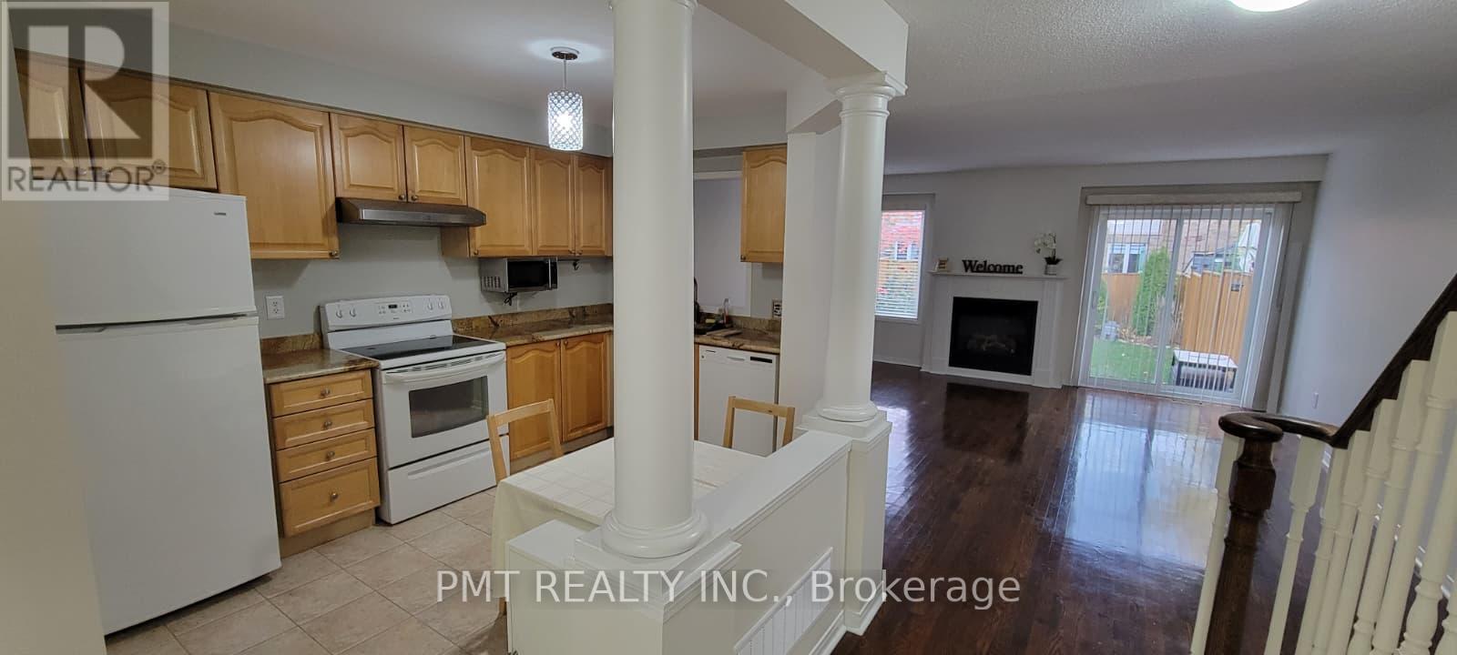 2151 Forest Gate Park, Oakville, Ontario  L6M 4B3 - Photo 4 - W12530666