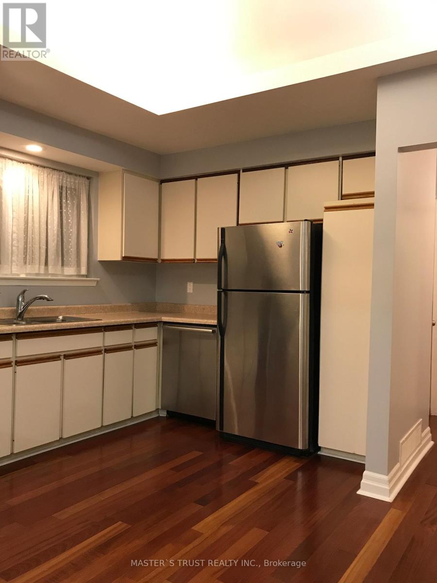 Upper - 2186 Truscott Drive, Mississauga, Ontario  L5J 2A6 - Photo 6 - W12530726