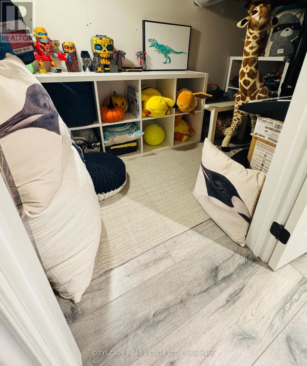 4269 Vivaldi Road, Burlington, Ontario  L7M 0N4 - Photo 40 - W12530738