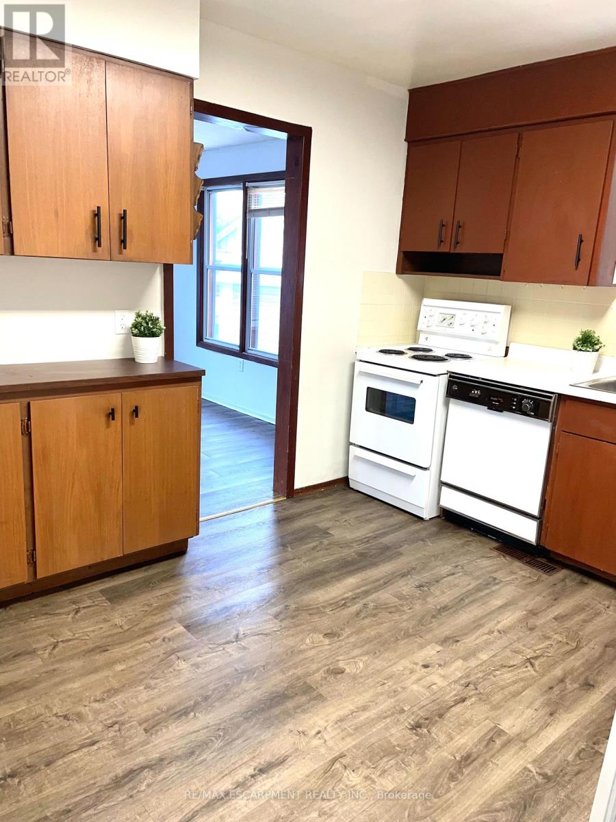 1494 Haig Boulevard, Mississauga, Ontario  L5E 2N3 - Photo 21 - W12530748