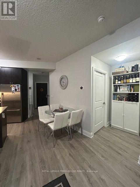 807 - 25 Fontenay Court, Toronto, Ontario  M9A 0C4 - Photo 5 - W12530758