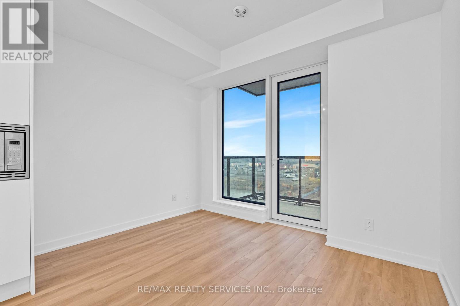 3071 Trafalgar Road, Oakville, Ontario  L6H 8C6 - Photo 12 - W12530770