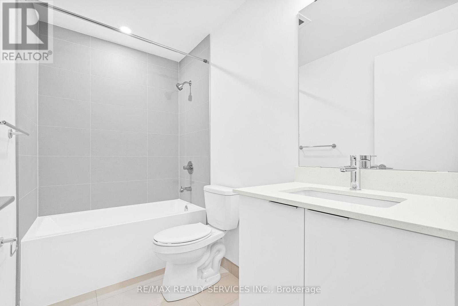 3071 Trafalgar Road, Oakville, Ontario  L6H 8C6 - Photo 17 - W12530770