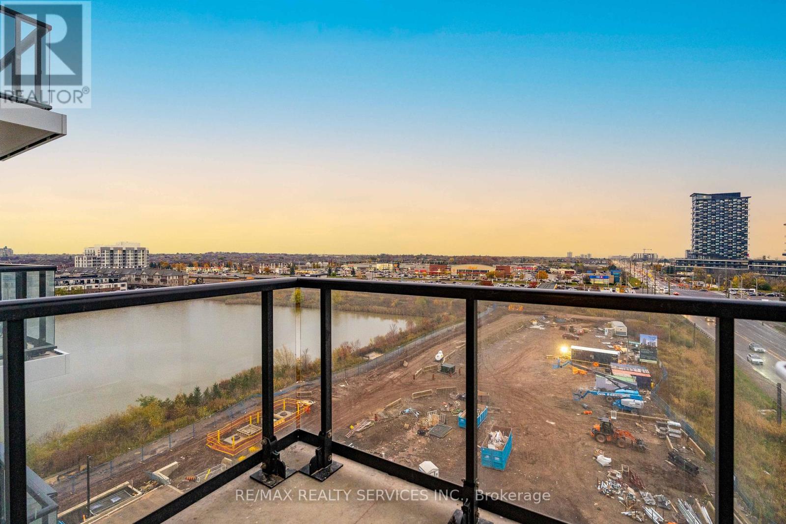 3071 Trafalgar Road, Oakville, Ontario  L6H 8C6 - Photo 19 - W12530770