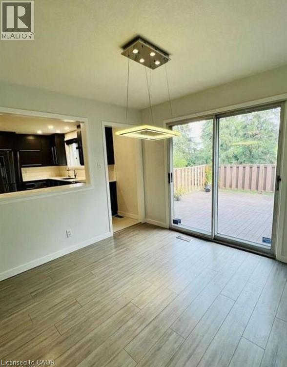 213 Northlake Drive, Waterloo, Ontario  N2V 1A6 - Photo 3 - 40786900