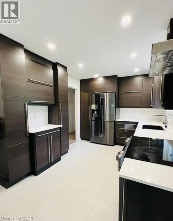 213 Northlake Drive, Waterloo, Ontario  N2V 1A6 - Photo 4 - 40786900