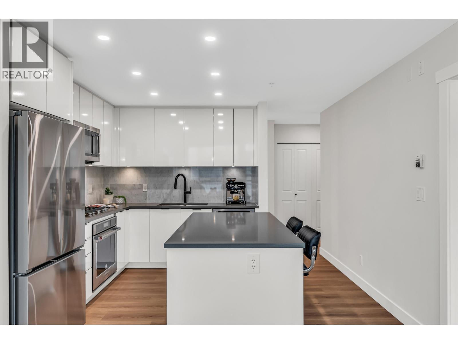 404 2632 Library Lane, North Vancouver, British Columbia  V7J 0B8 - Photo 22 - R3066271