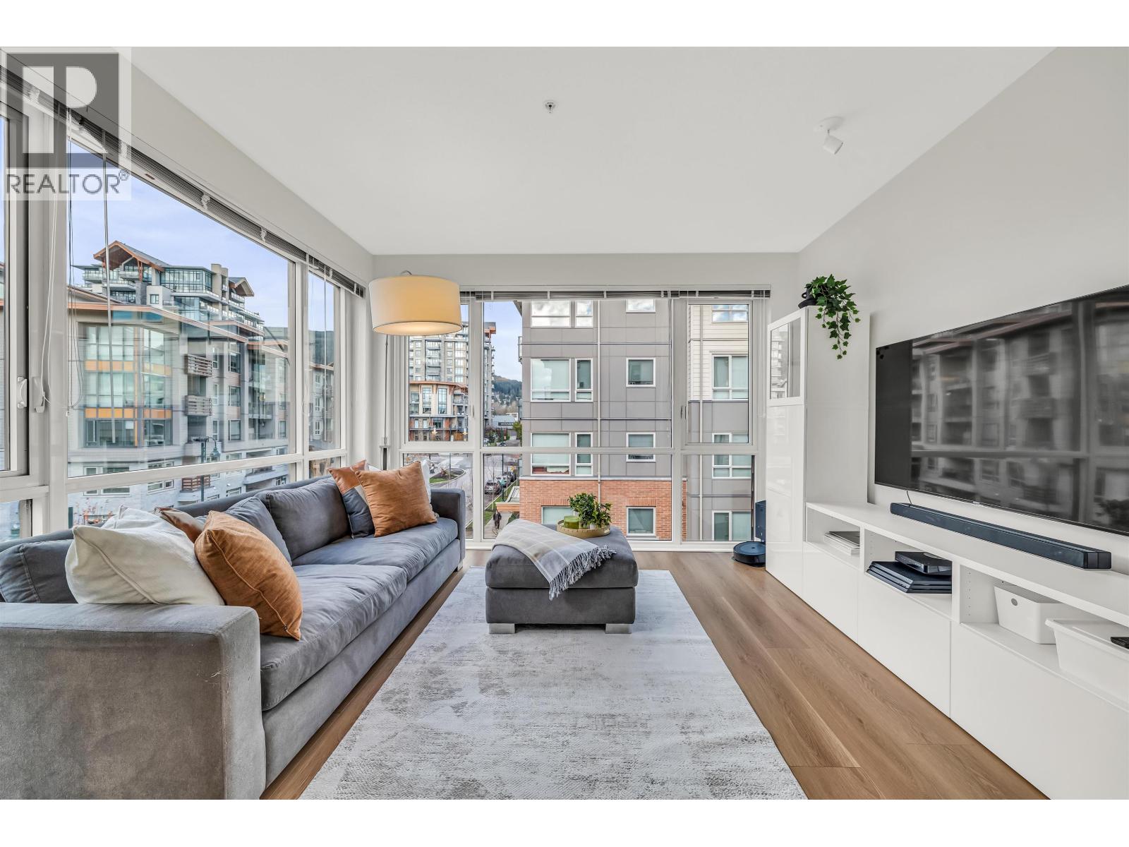 404 2632 Library Lane, North Vancouver, British Columbia  V7J 0B8 - Photo 4 - R3066271