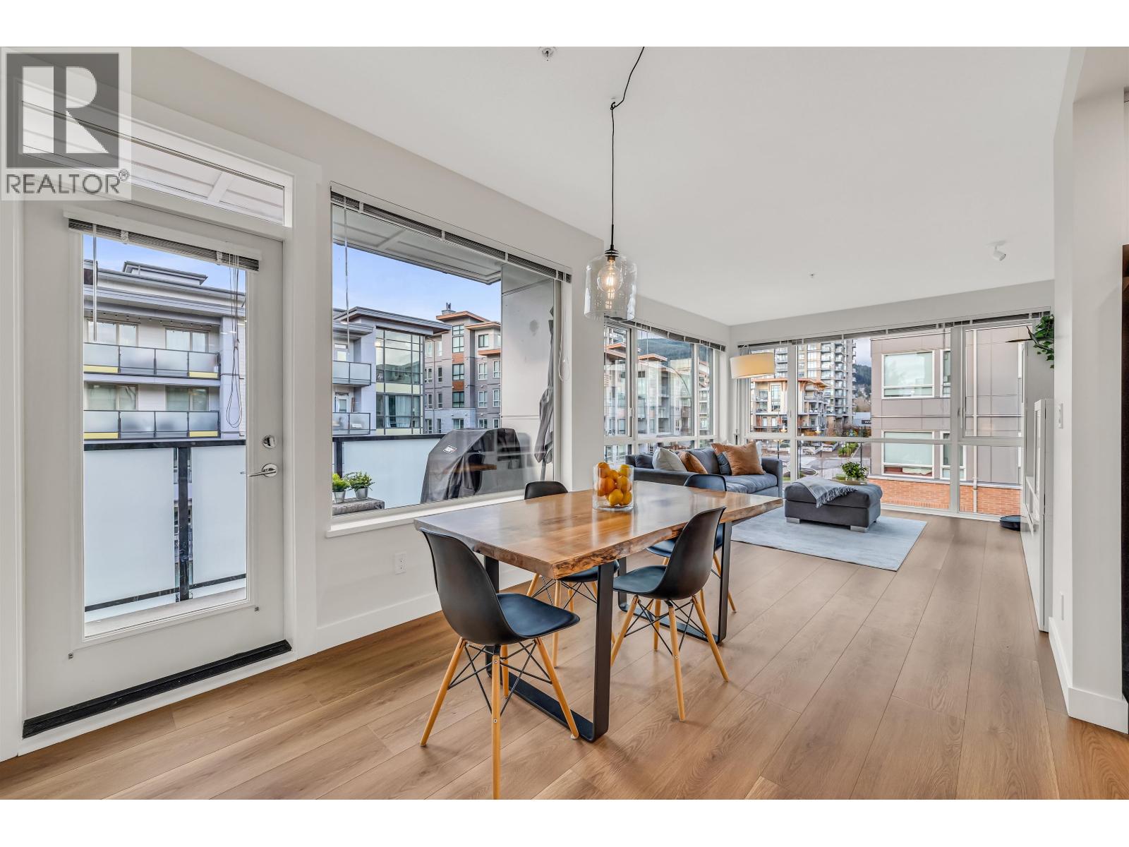 404 2632 Library Lane, North Vancouver, British Columbia  V7J 0B8 - Photo 5 - R3066271