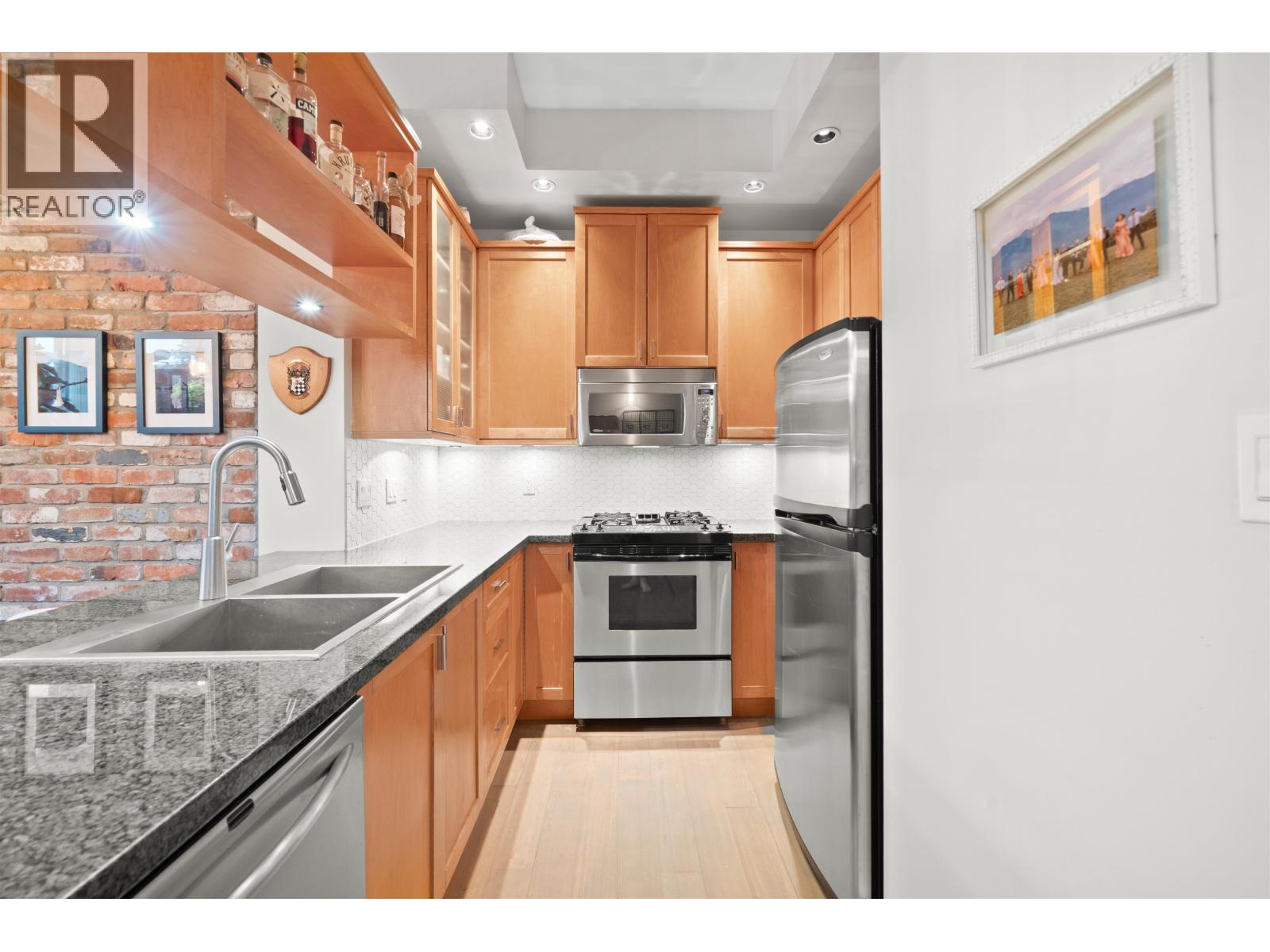 207 2515 Ontario Street, Vancouver, British Columbia  V5T 4V4 - Photo 5 - R3066287