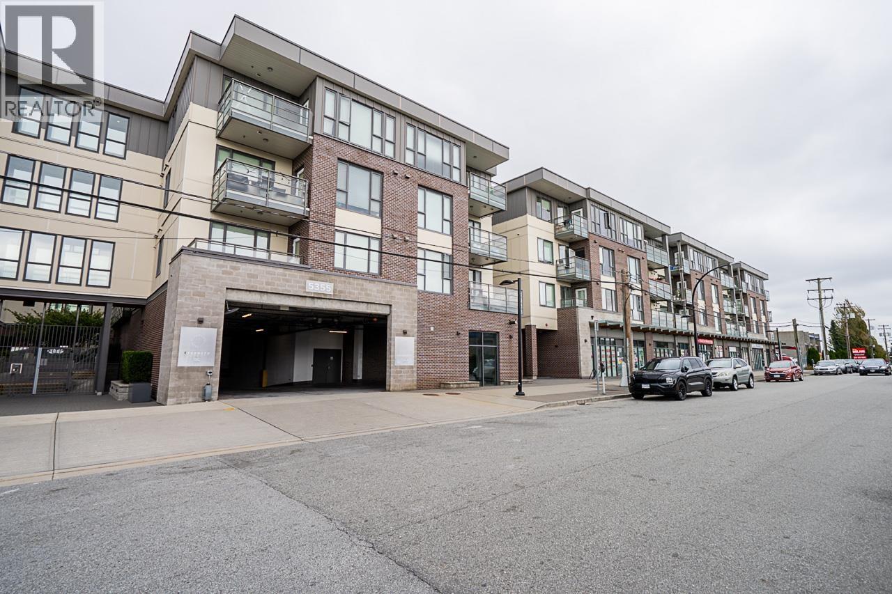 Ph18 5355 Lane Street, Burnaby, British Columbia  V5H 0H1 - Photo 2 - R3066291