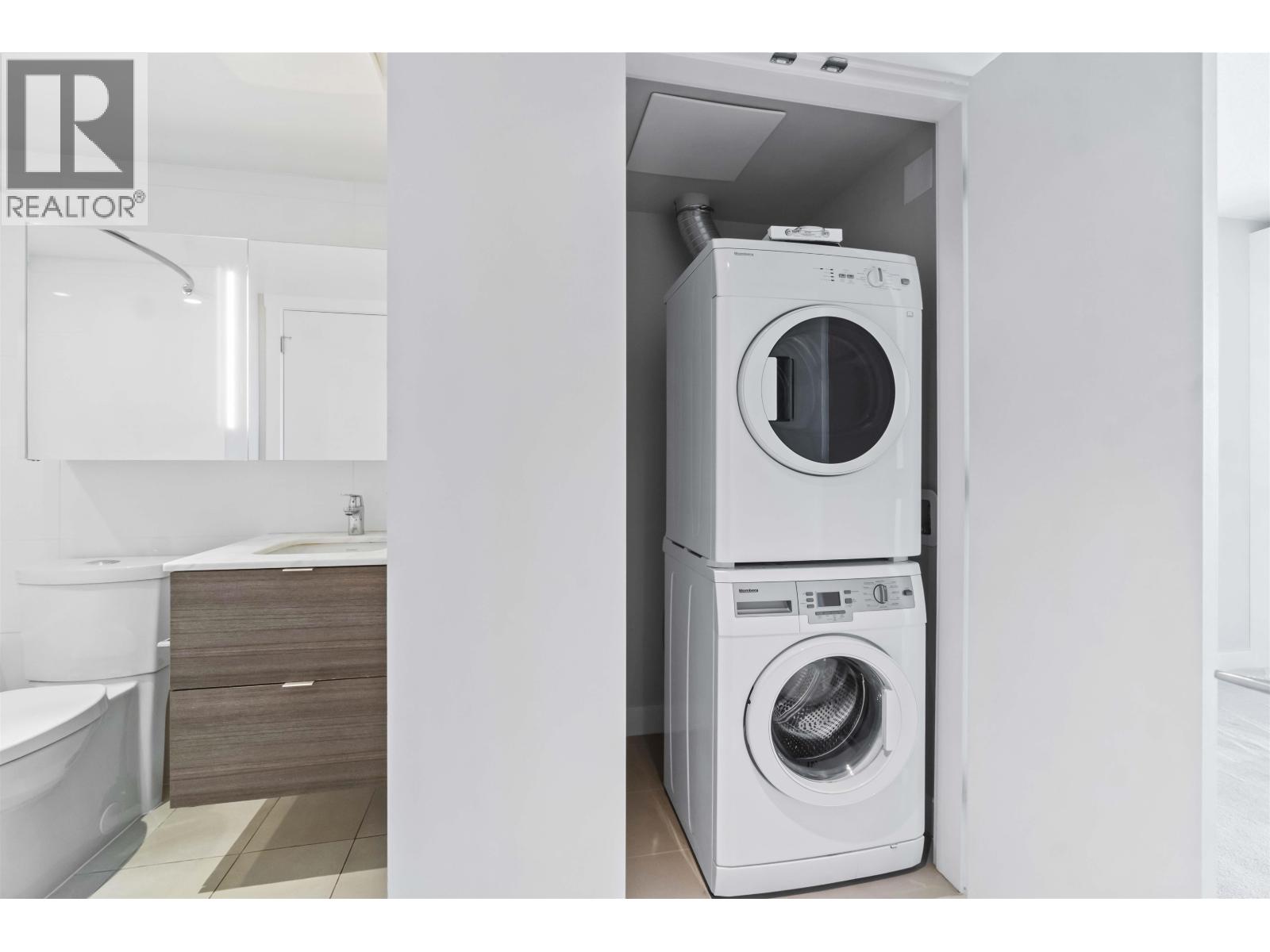 1107 602 Como Lake Avenue, Coquitlam, British Columbia  V3J 0G2 - Photo 12 - R3066327