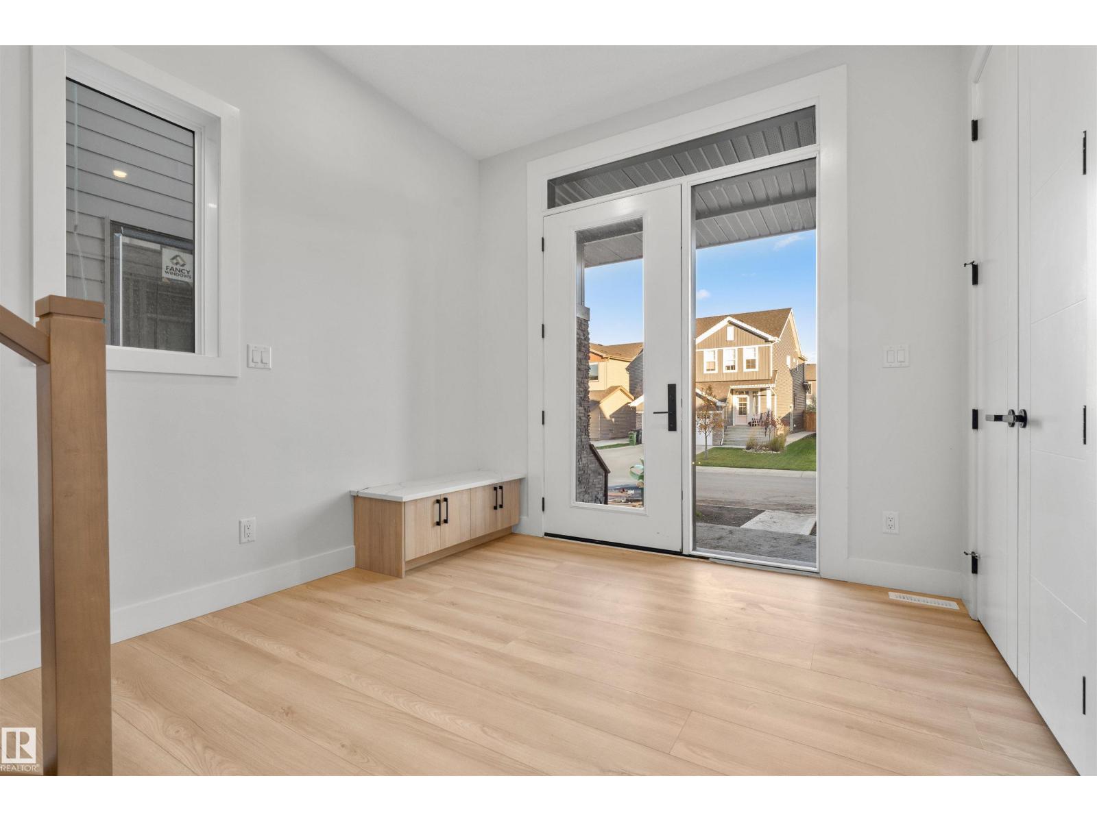 6720 Crawford Wy Sw, Edmonton, Alberta  T6W 1A6 - Photo 3 - E4465076