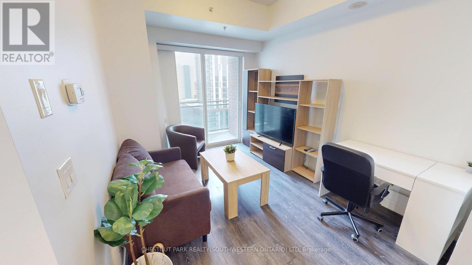 Property at 1003 - 318 SPRUCE STREET image 5