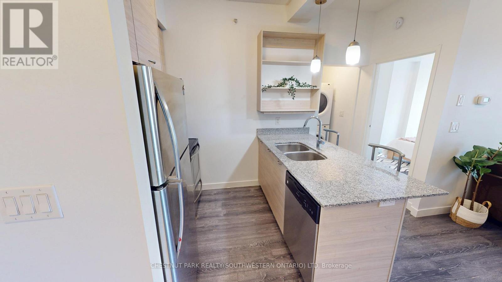 1003 - 318 Spruce Street, Waterloo, Ontario  N2L 3M7 - Photo 8 - X12530588