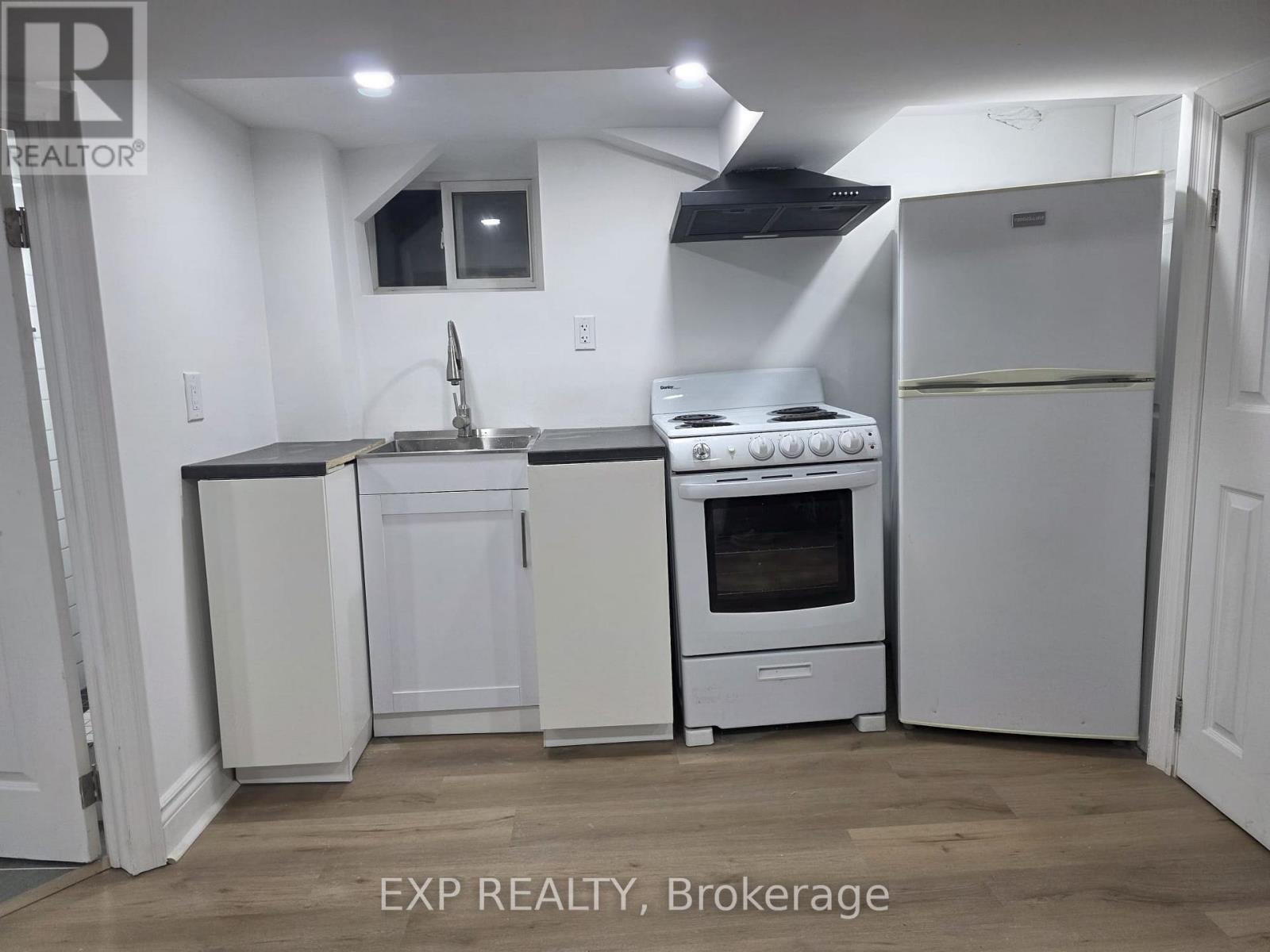 Basement - 6564 Level Avenue, Niagara Falls, Ontario  L2G 4B7 - Photo 8 - X12530740