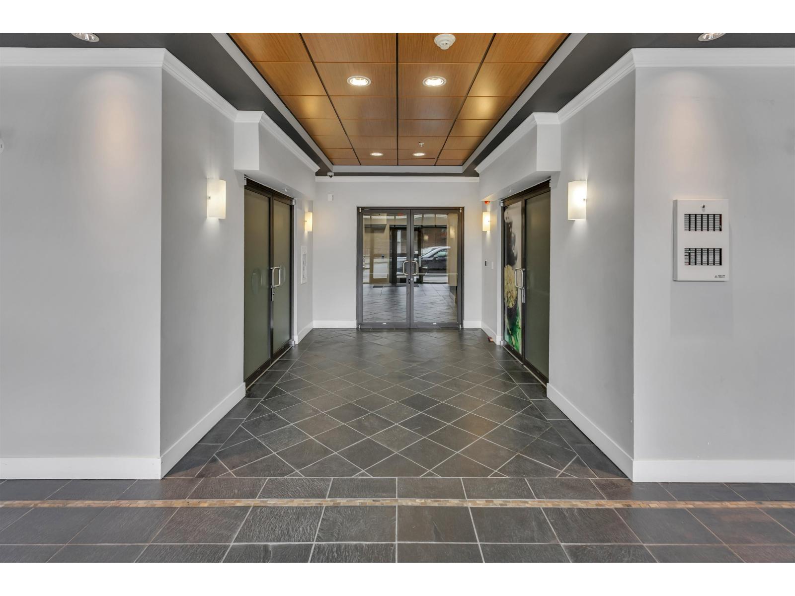 104 2632 Pauline Street, Abbotsford, British Columbia  V2S 3S2 - Photo 3 - R3047242