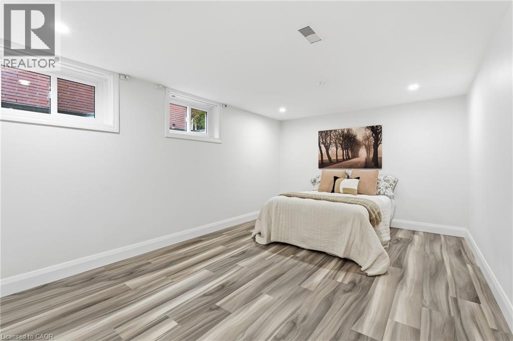 53 Livingston Avenue, Grimsby, Ontario  L3M 1L3 - Photo 39 - 40787268