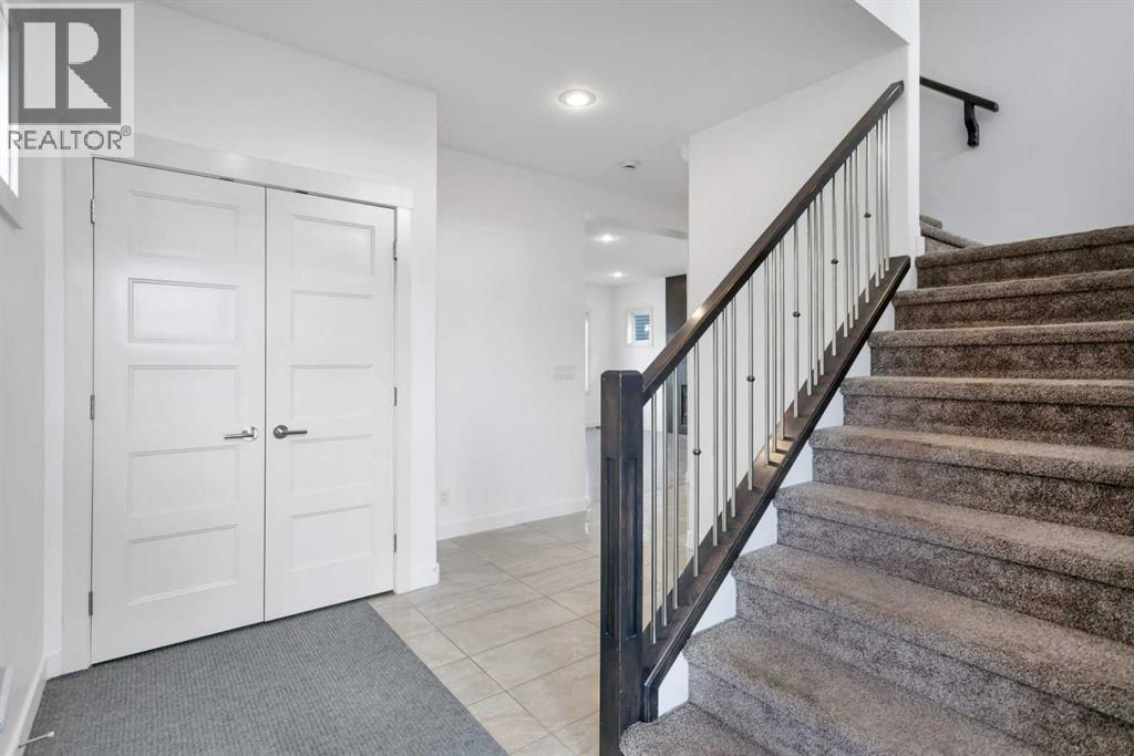 109 Lalor Drive, Red Deer, Alberta  T4R 0R6 - Photo 4 - A2267951