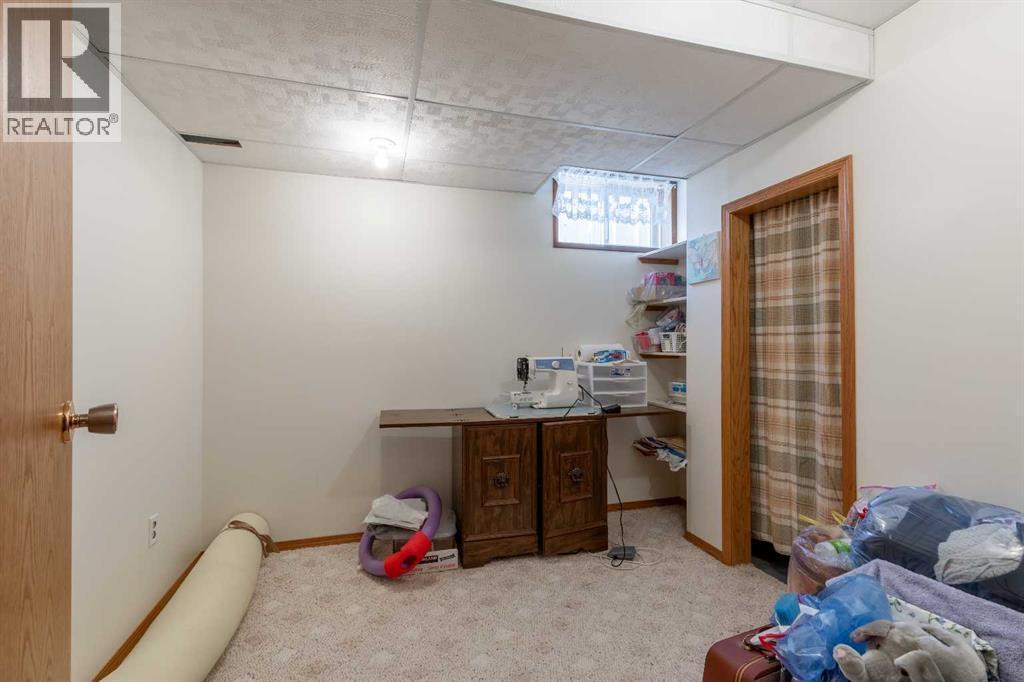 130 45 Avenue W, Claresholm, Alberta  T0L 0T0 - Photo 26 - A2267655