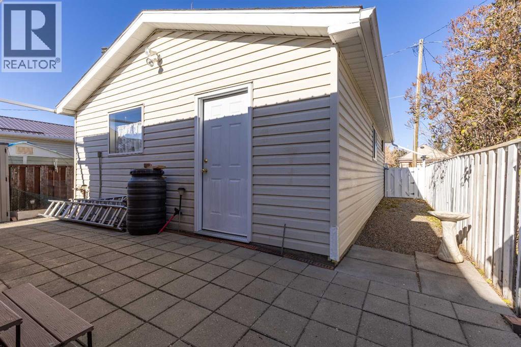 130 45 Avenue W, Claresholm, Alberta  T0L 0T0 - Photo 33 - A2267655