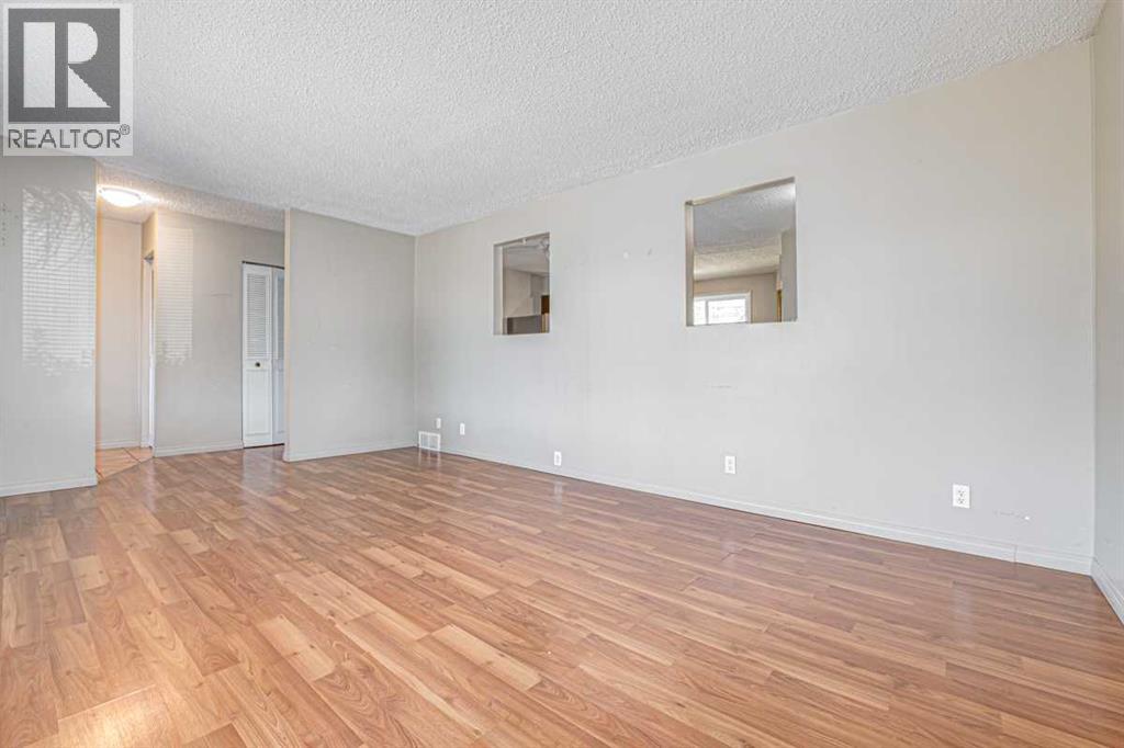 99 Mardale Crescent Ne, Calgary, Alberta  T2A 3V4 - Photo 6 - A2265214