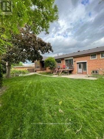 Main - 70 Chavender Place, Vaughan, Ontario  L4L 1K5 - Photo 13 - N12528472