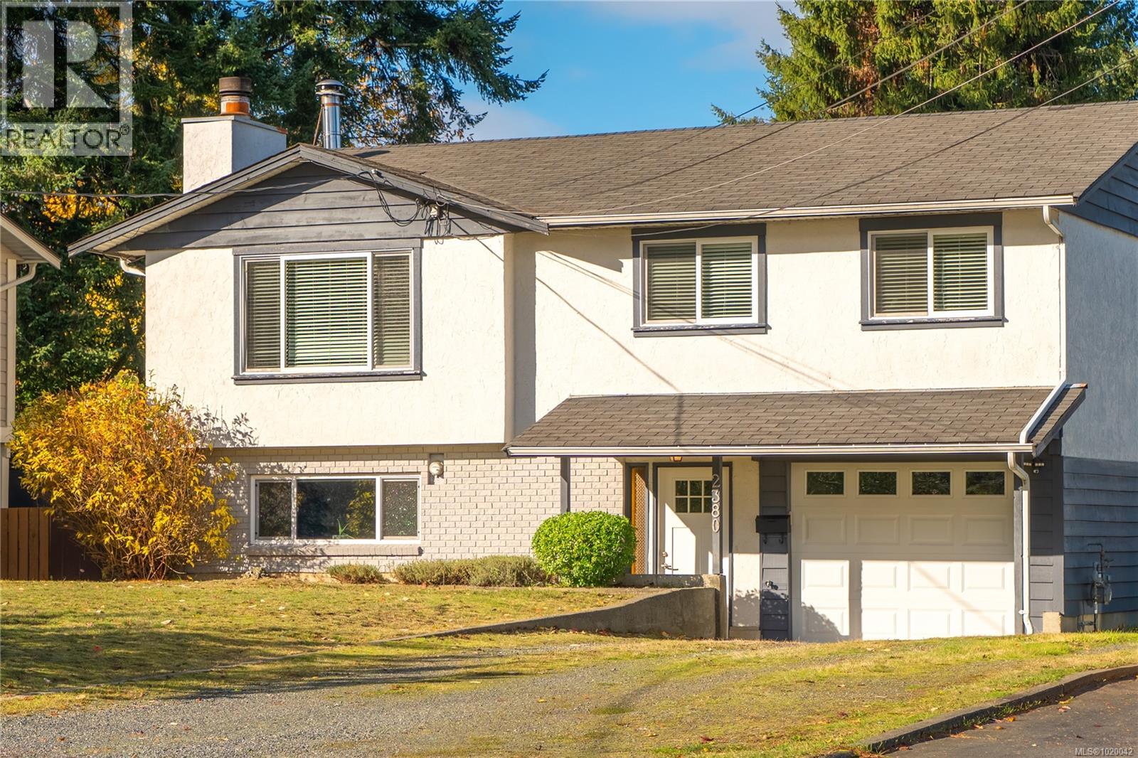 2380 Rosstown Rd, Nanaimo, British Columbia