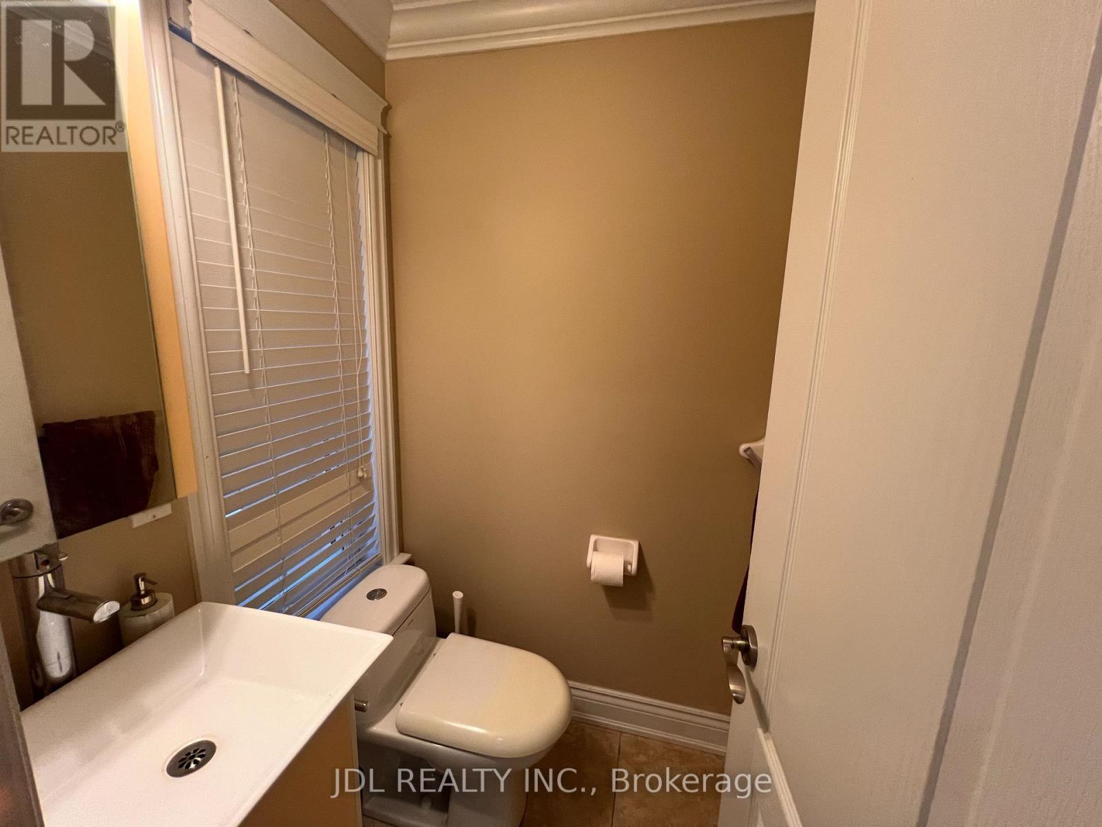 198a Finch Avenue E, Toronto, Ontario  M2N 4R9 - Photo 7 - C12530828