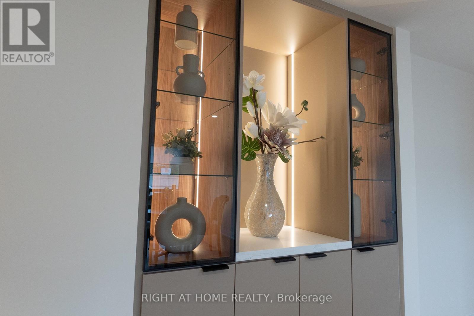 608 - 447 Walmer Road, Toronto, Ontario  M5P 2X9 - Photo 44 - C12530846