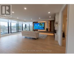 608 - 447 WALMER ROAD, Toronto, Ontario