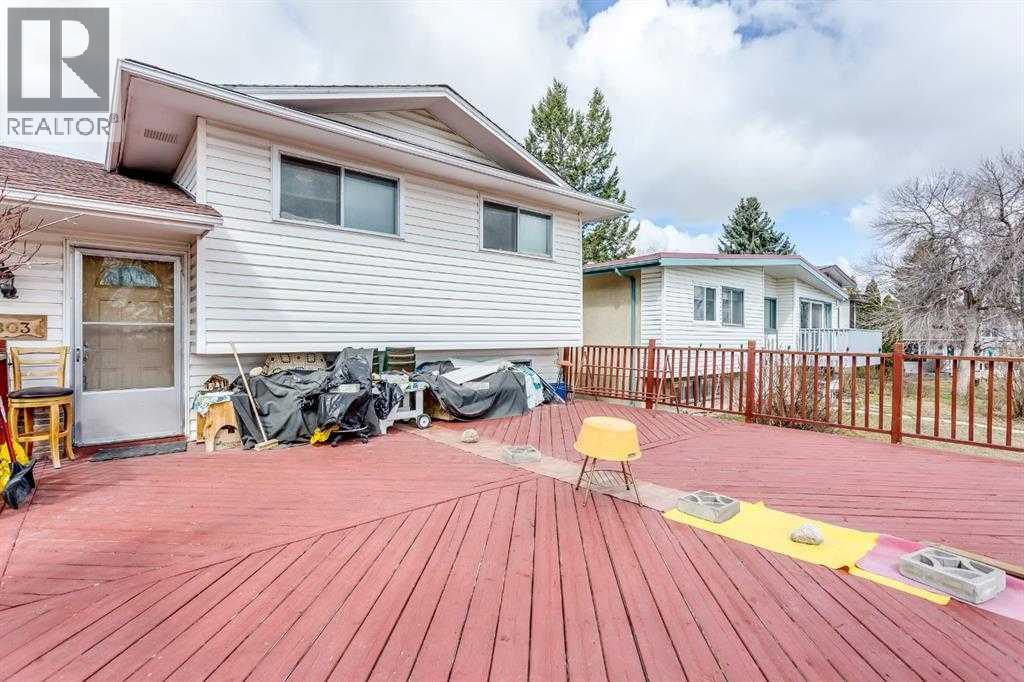 7803 Hunterslea Crescent Nw, Calgary, Alberta  T2K 4M3 - Photo 13 - A2267488