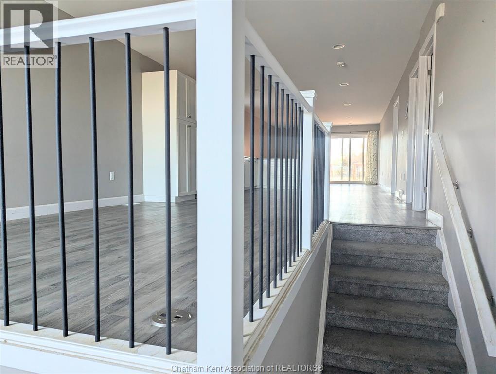 142 Moonstone Crescent, Chatham, Ontario  N7M 0S2 - Photo 2 - 25026744