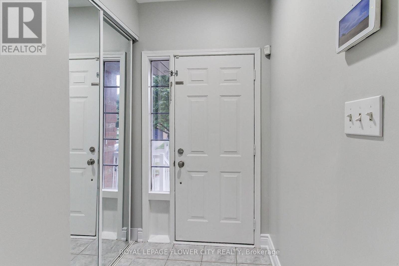 6 Studebaker Trail, Brampton, Ontario  L7A 3A2 - Photo 2 - W12530830