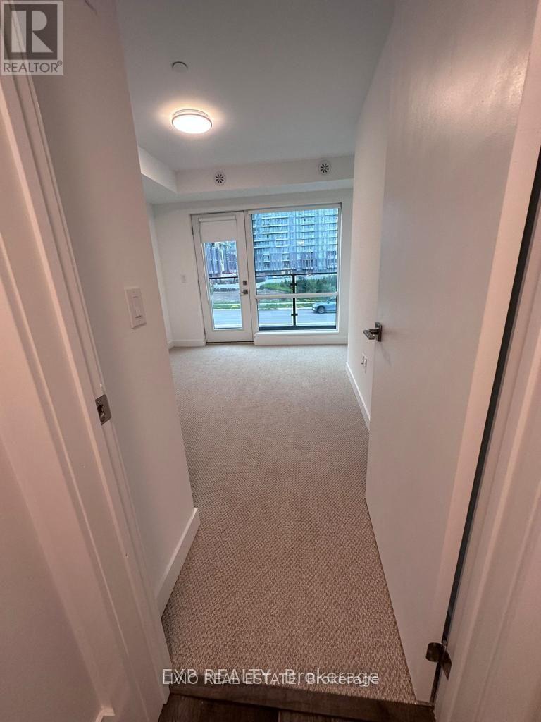 #6 - 195 Veterans Drive, Brampton, Ontario  L7A 5L2 - Photo 4 - W12530848