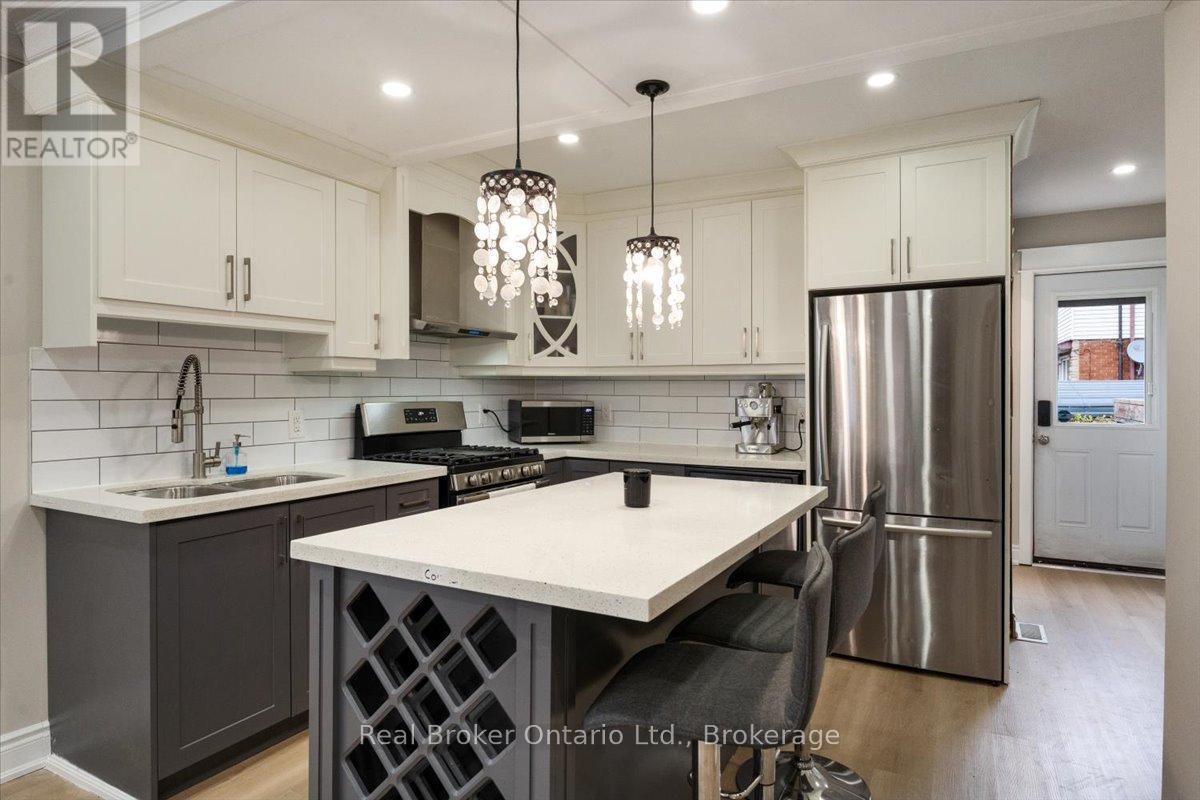 171 Britannia Avenue, Hamilton, Ontario  L8H 1X6 - Photo 11 - X12530936